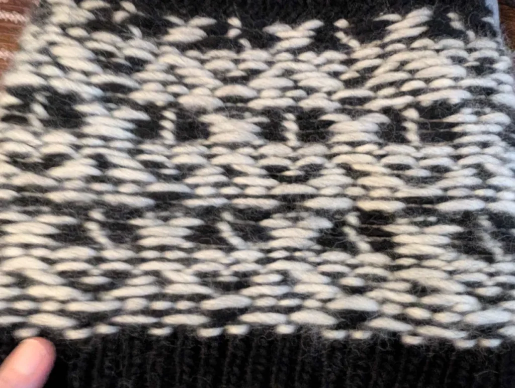 Scaled up sock pattern backside showing the floats.